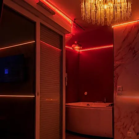 Lägenhet La Porte Defendue - Limitless - Jacuzzi, Sauna, Barre De Pole Dance Et Cinema Exterieur Cergy